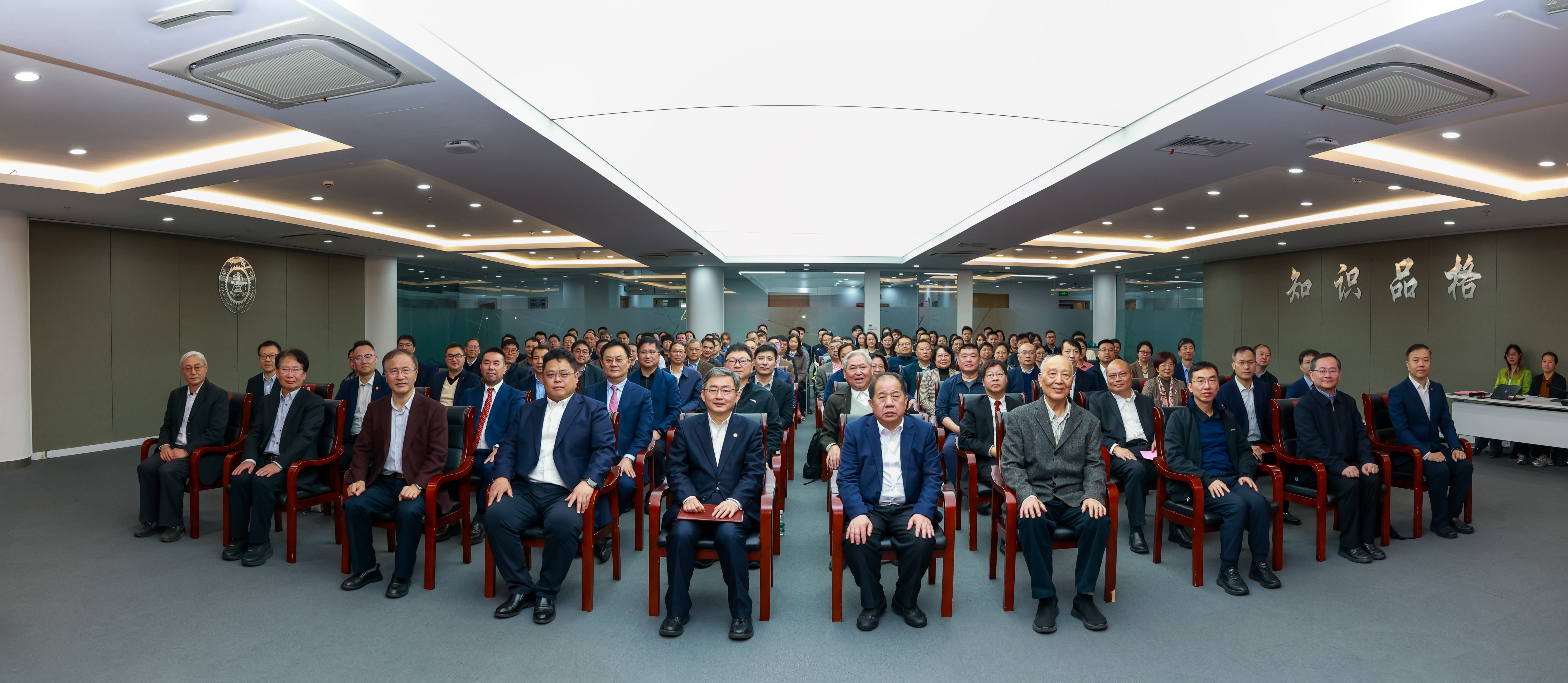 合影.jpg